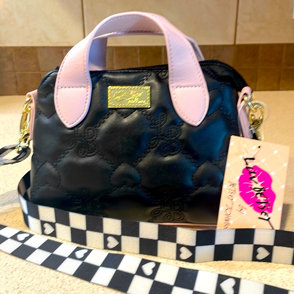NWT Betsey Johnson Black Quilted Heart Crossbody Bag MSRP $58